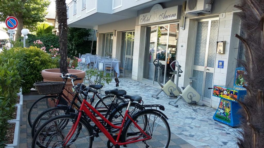 Hotel Ancora Cesenatico Esterno foto
