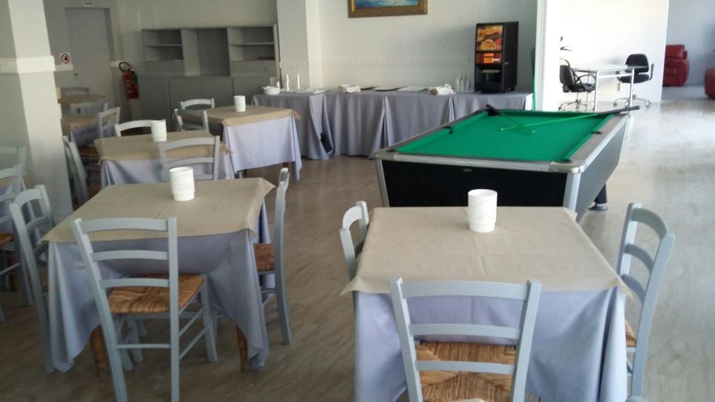 Hotel Ancora Cesenatico Esterno foto
