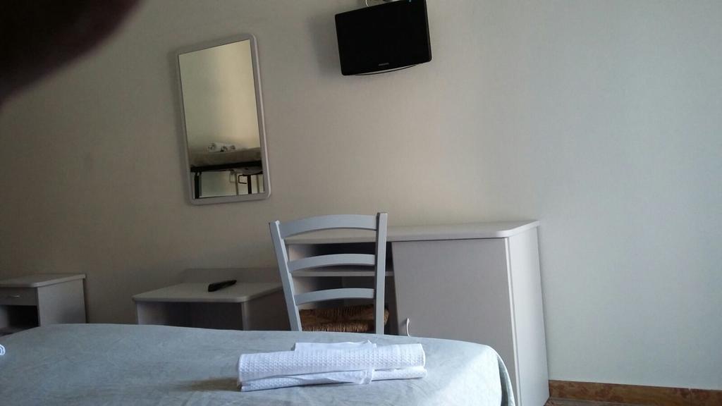 Hotel Ancora Cesenatico Esterno foto