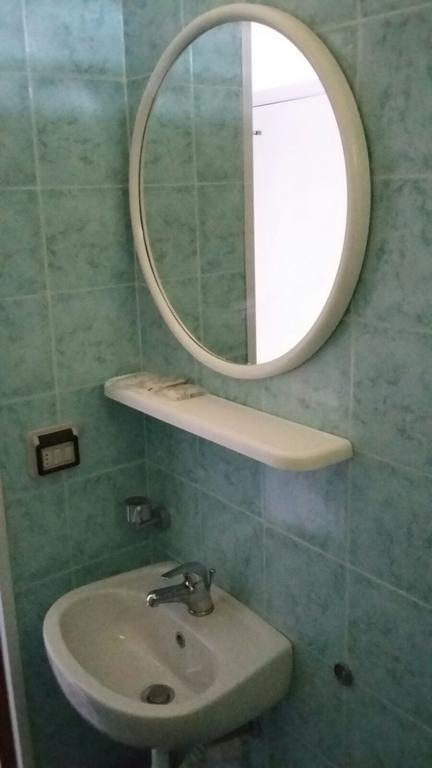 Hotel Ancora Cesenatico Esterno foto